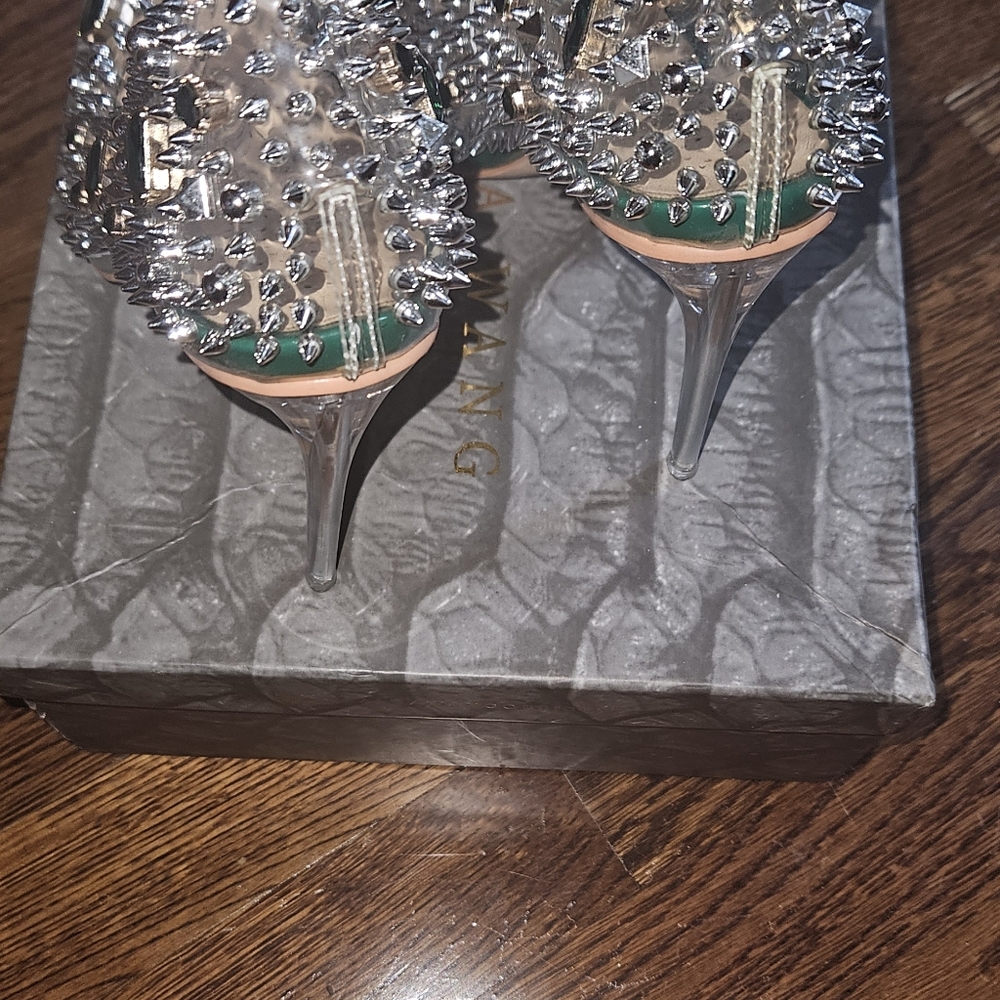 Heels - Picture 4 of 5